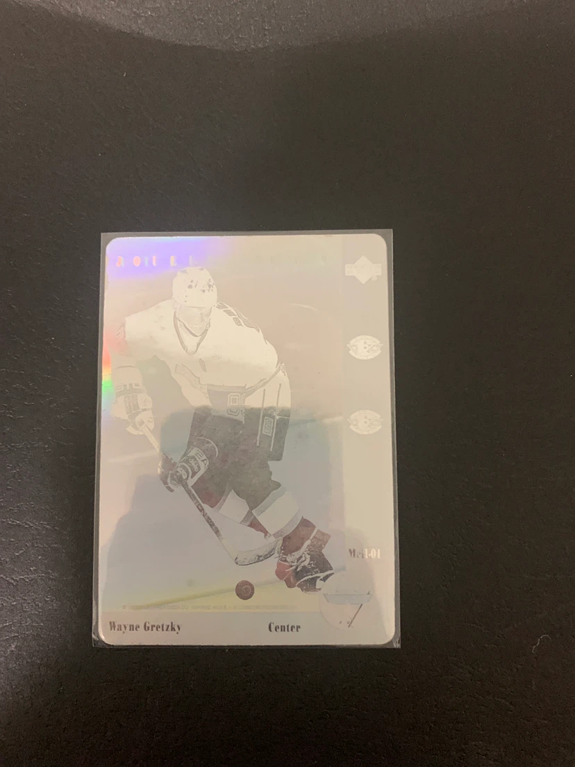 Wayne Gretzky Metal Universe Hockey Card