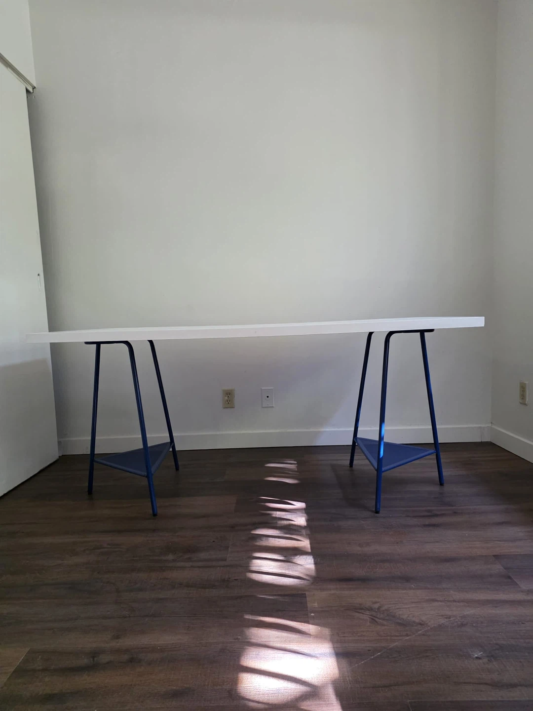 IKEA LAGKAPTEN / MITTBACK desk - photo 2