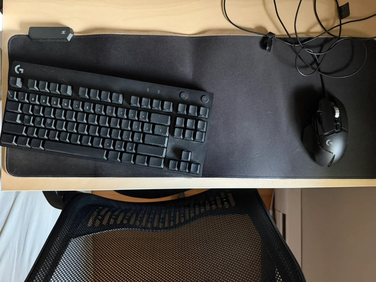 Keyboard, mouse, mouse pad