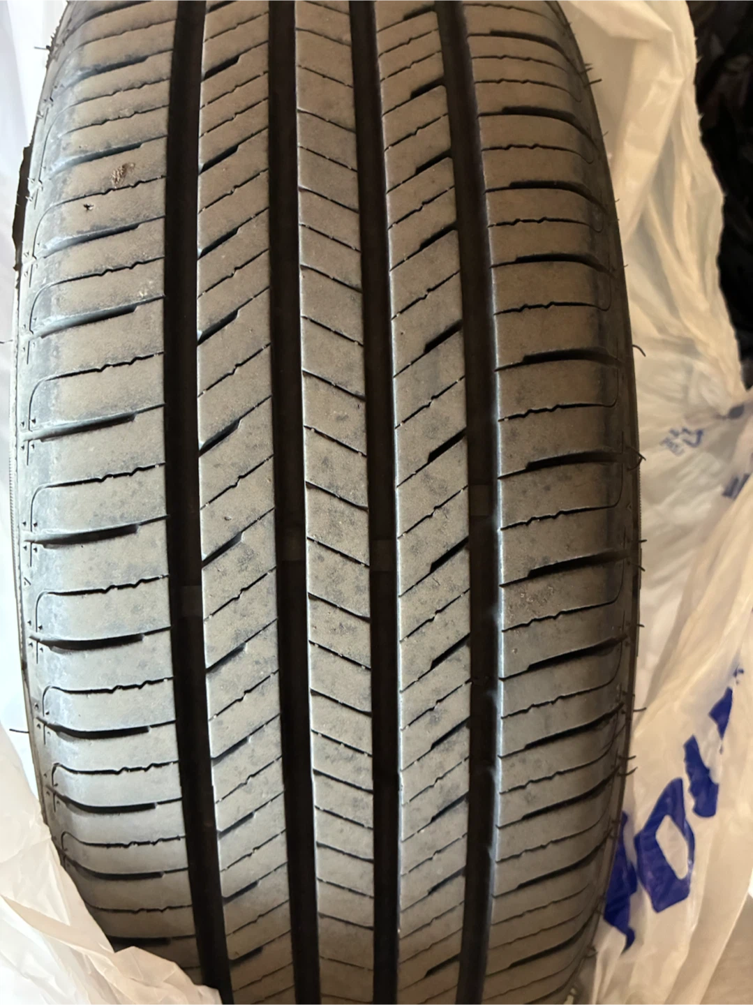 4 Sailun 185/65R15 Tires with Rims - photo 4