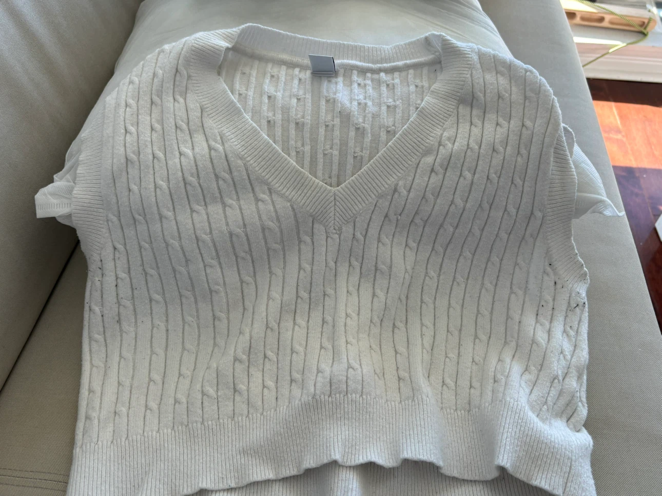 Twik cable knit v-neck sweater vest white - photo 4