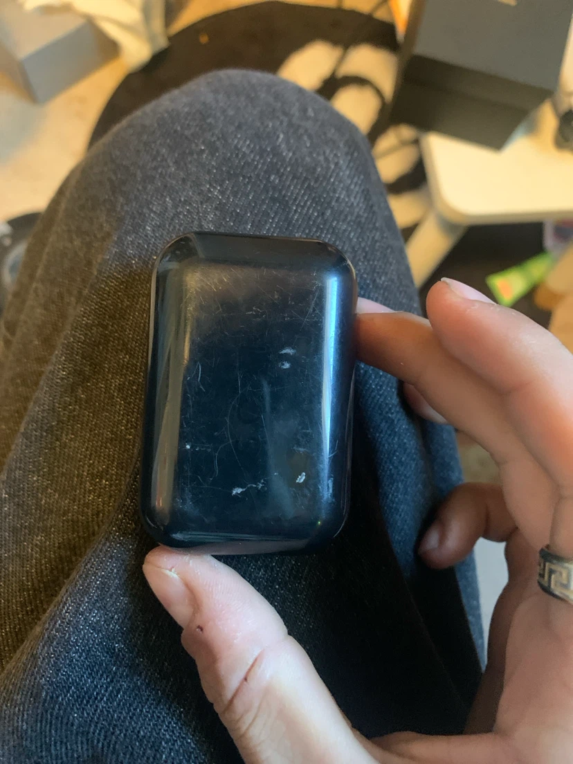 Black wireless earbuds with charging case - photo 2