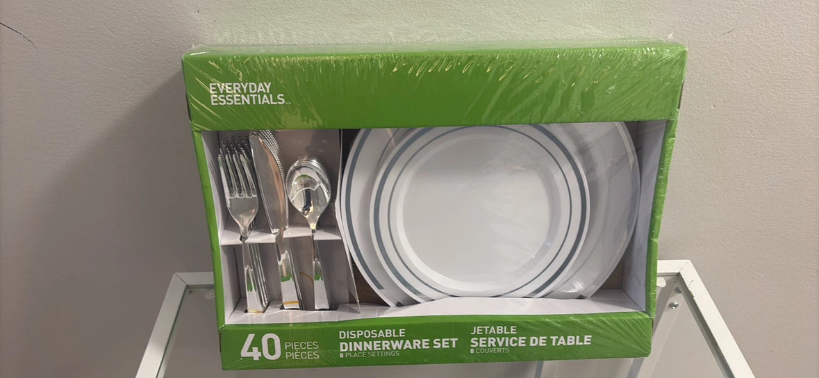 Everyday Essentials 40-Piece Disposable Dinnerware Set - photo 2