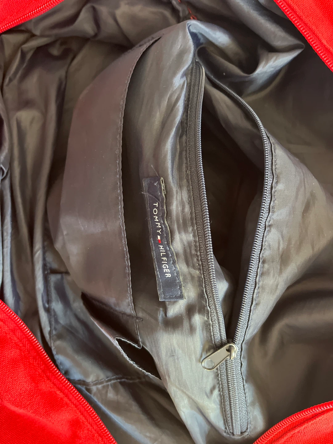 Tommy Hilfiger Red Duffle Bag - photo 3