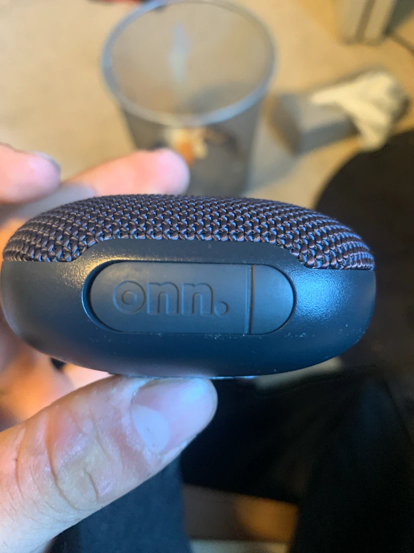 Onn. portable Bluetooth speaker - photo 4