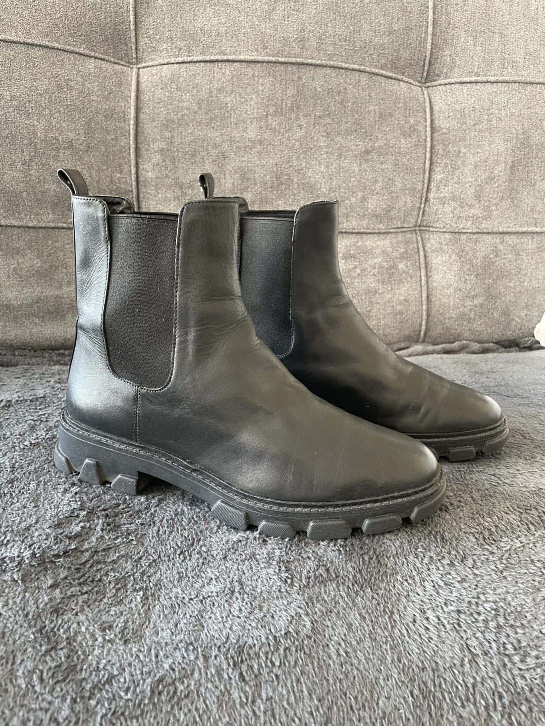 Michael Kors Black Leather Chelsea Boots