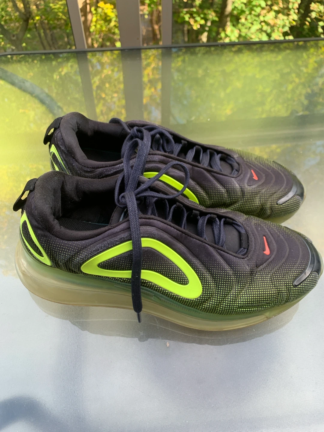 Nike Air Max 720 Black and Neon Green Sneakers - photo 2