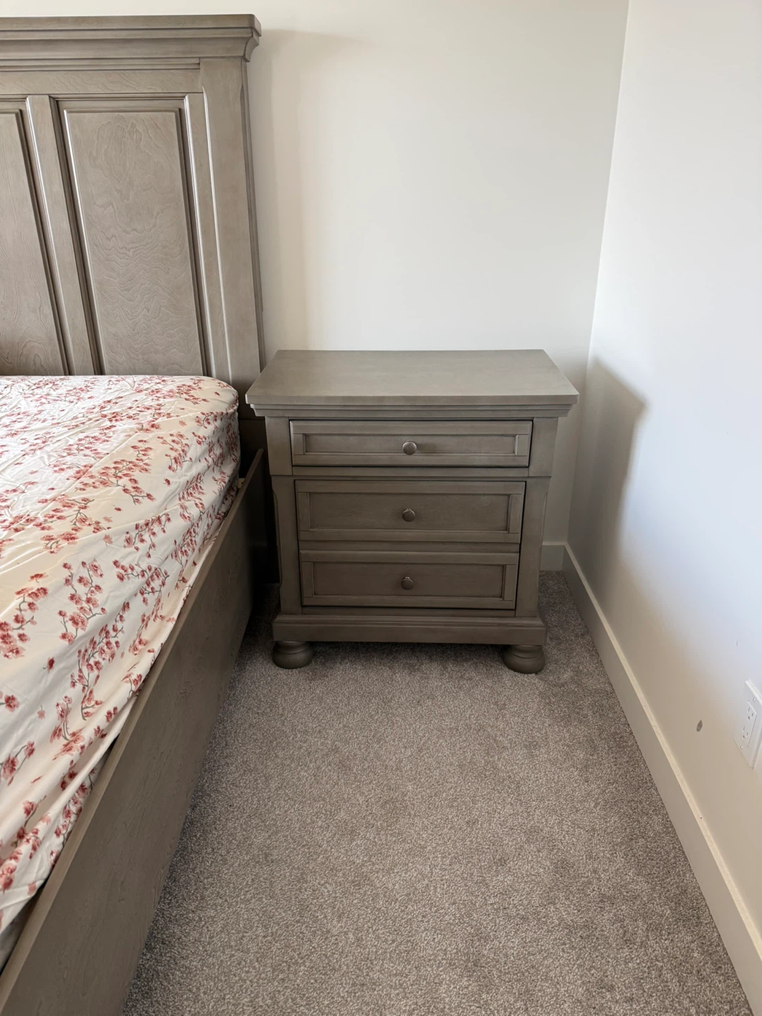 Bedroom Furniture Set - photo 3