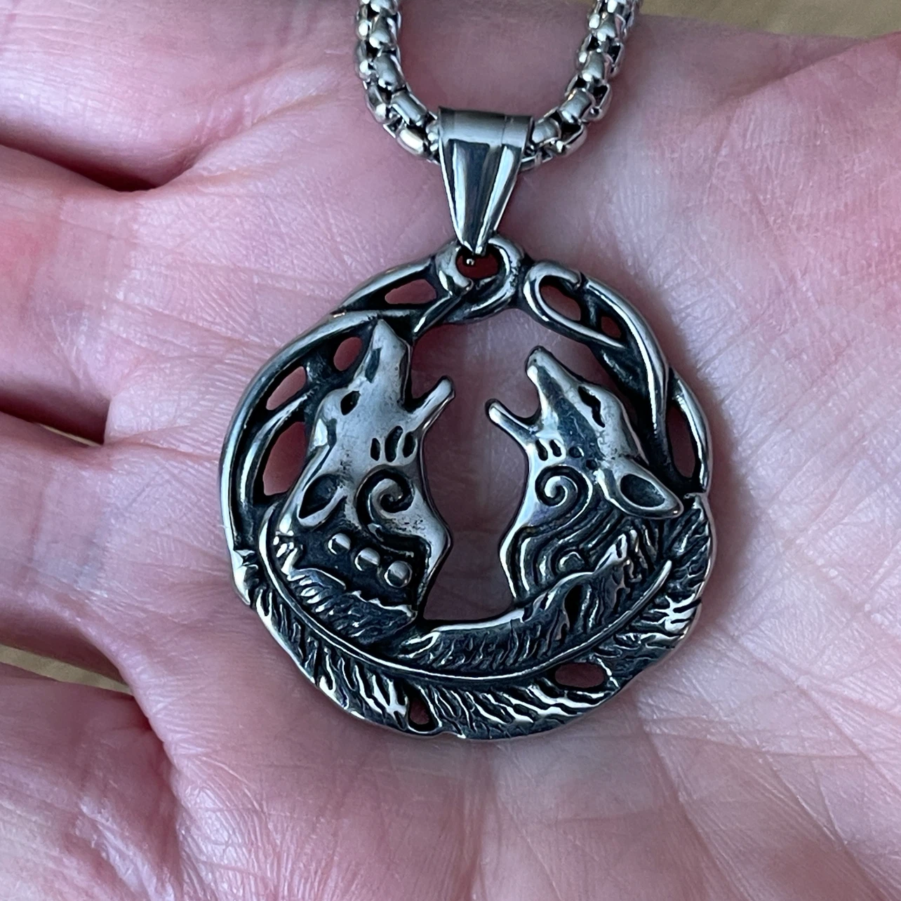 Howling Wolves stainless steel necklace - photo 3