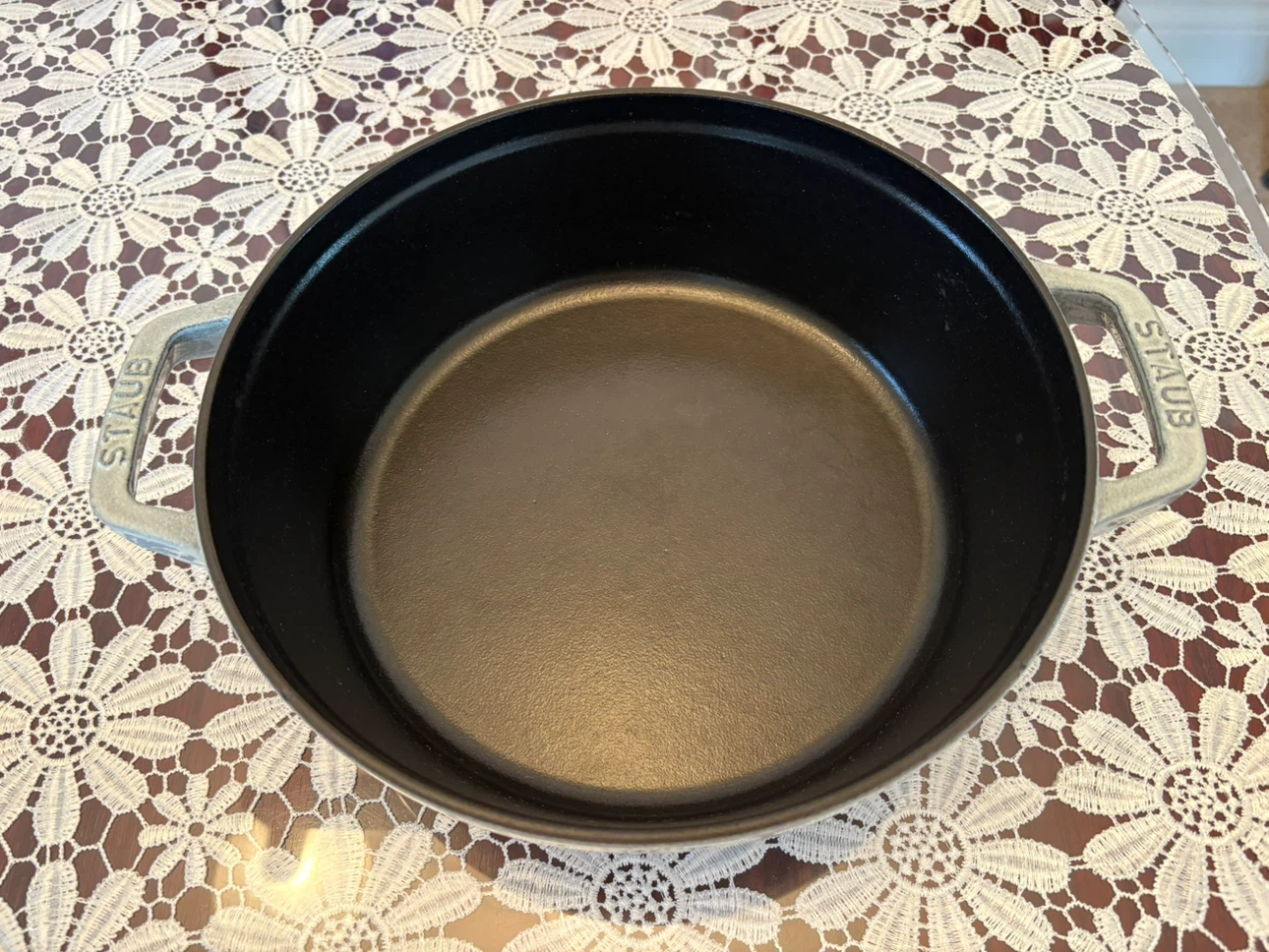 Staub Cast Iron Braiser 24cm - photo 3
