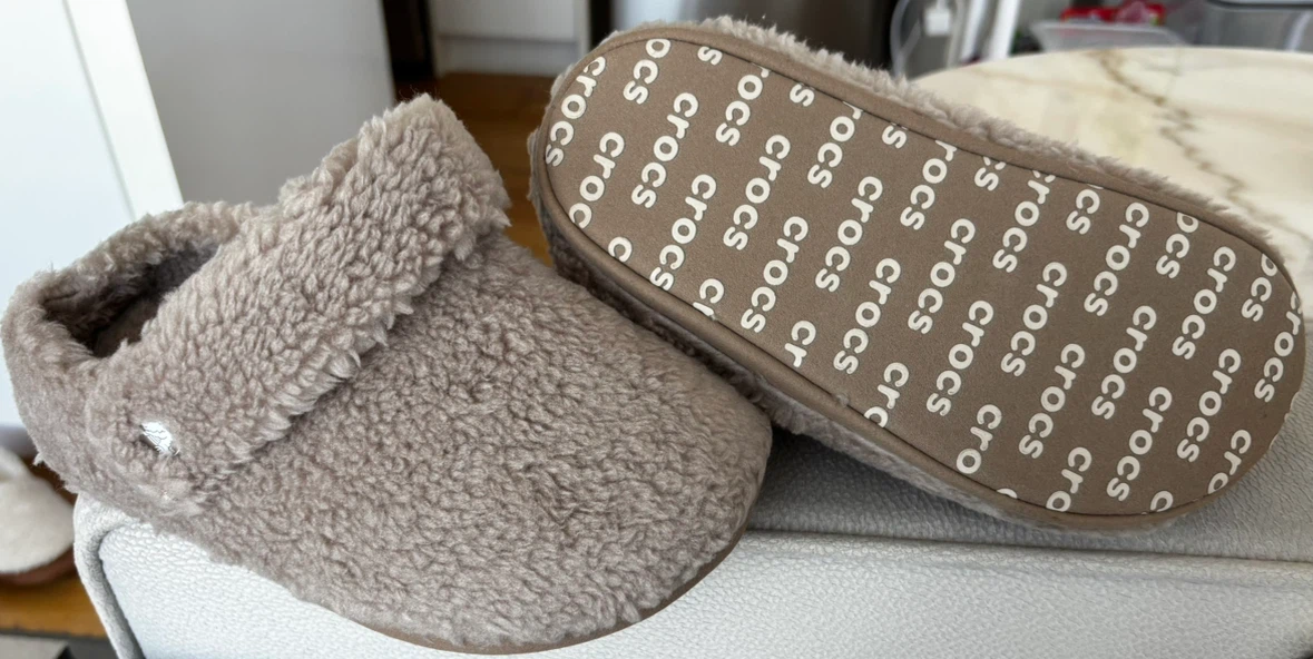 New CROCS Kids' or Women Classic Cozzzy Slipper Beige Fleece - photo 2