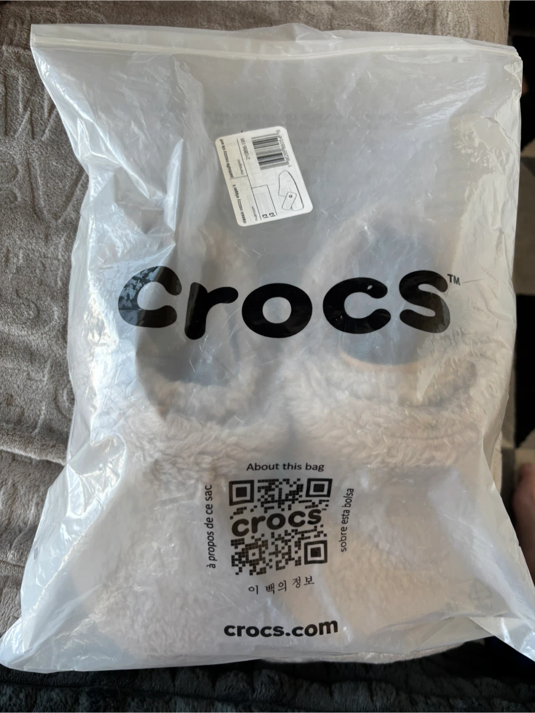 New CROCS Kids' or Women Classic Cozzzy Slipper Beige Fleece - photo 3