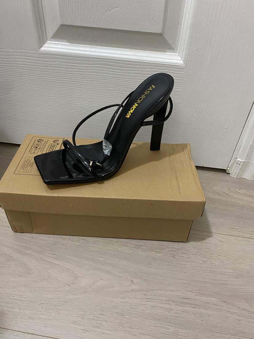 Fashion Nova Black Strappy Heels