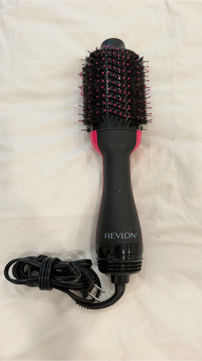 Revlon One-Step Hair Dryer and Volumizer - photo 2