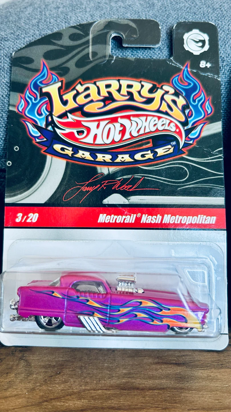 Hot Wheels Larry’s Garage – 2 Collectible Cars – Sealed – Mattel - photo 2