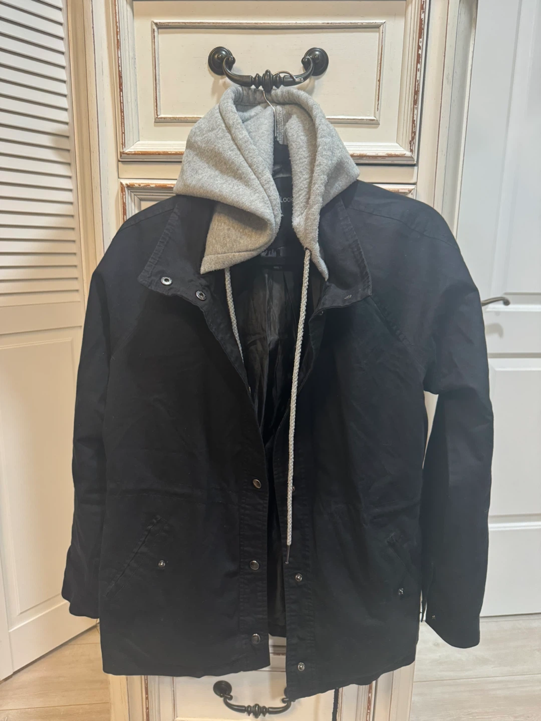 New Look Black Jacket with Gray Hood - photo 2