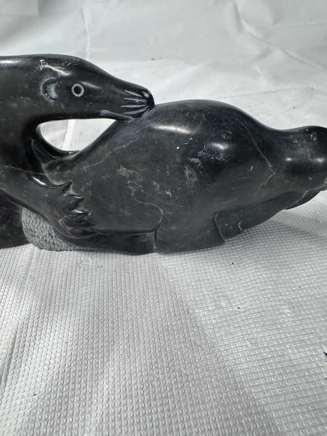 Thomassie Echalook Canadian Inuit Soapstone Seal Sculpture - photo 3