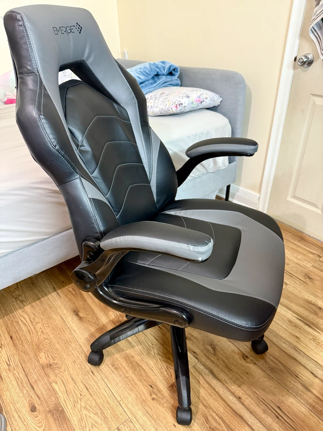 Emerge Gaming Chair Black and Grey - photo 3