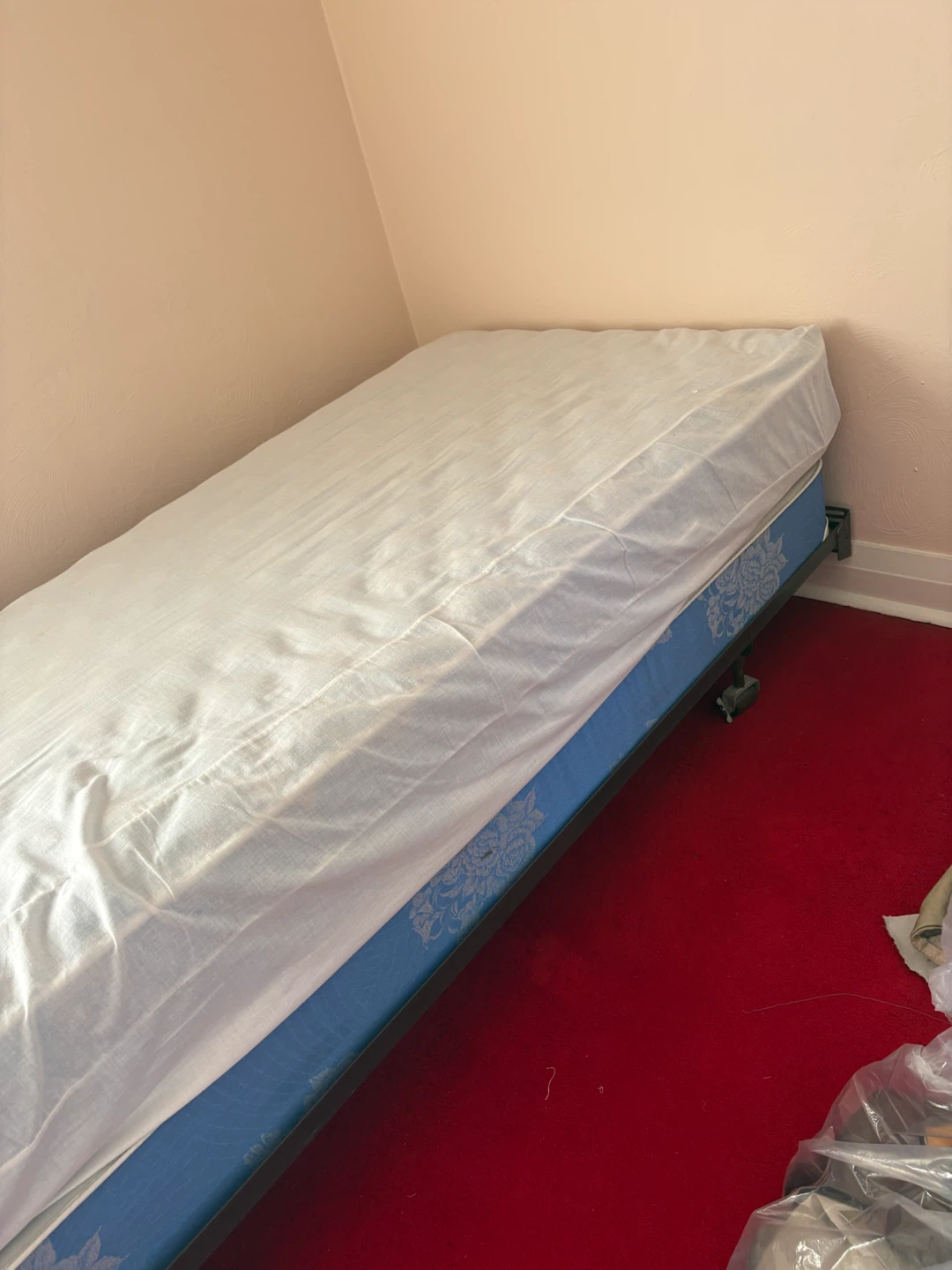 Single Bed with Metal Frame