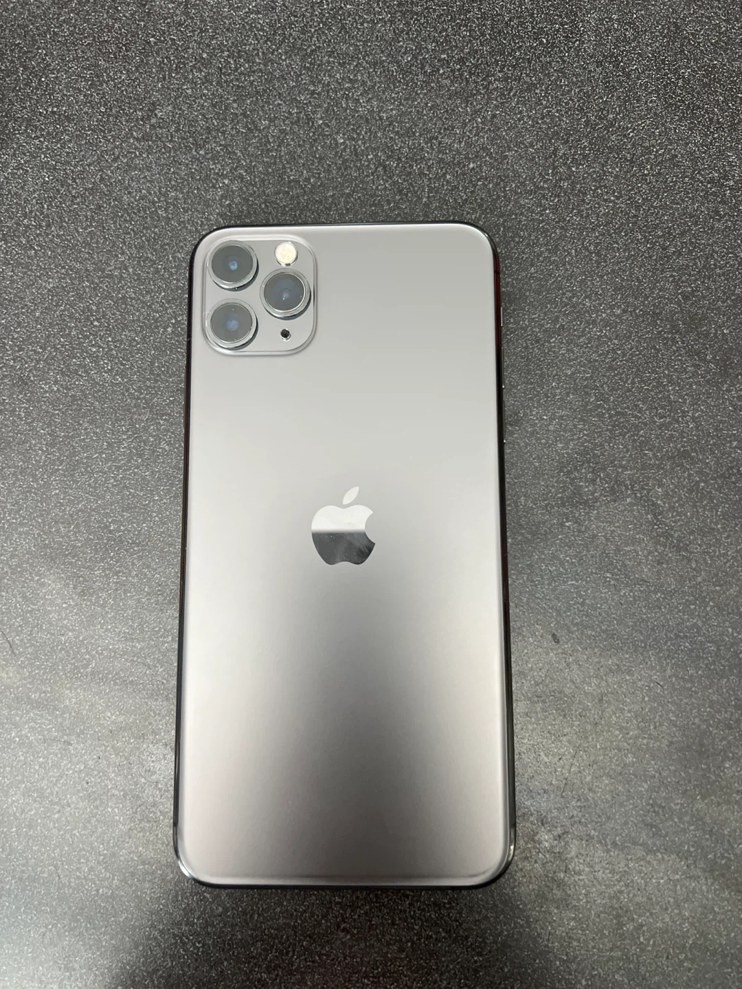 iPhone 11 Pro Max - Face ID Issue (Read Description) Unlocked