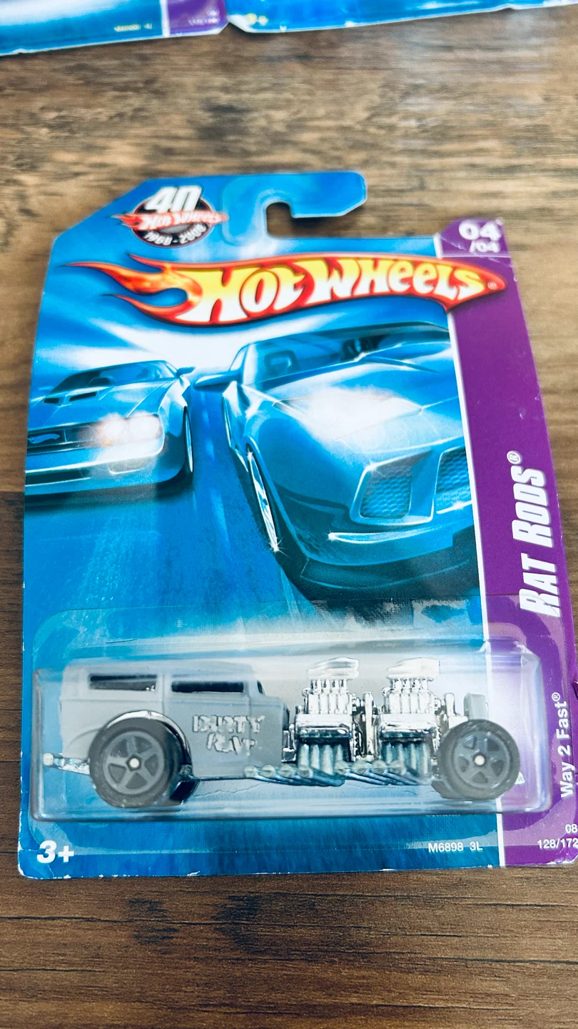 2008 Hot Wheels 40th Anniversary – 5 Sealed Collectible Cars - photo 3