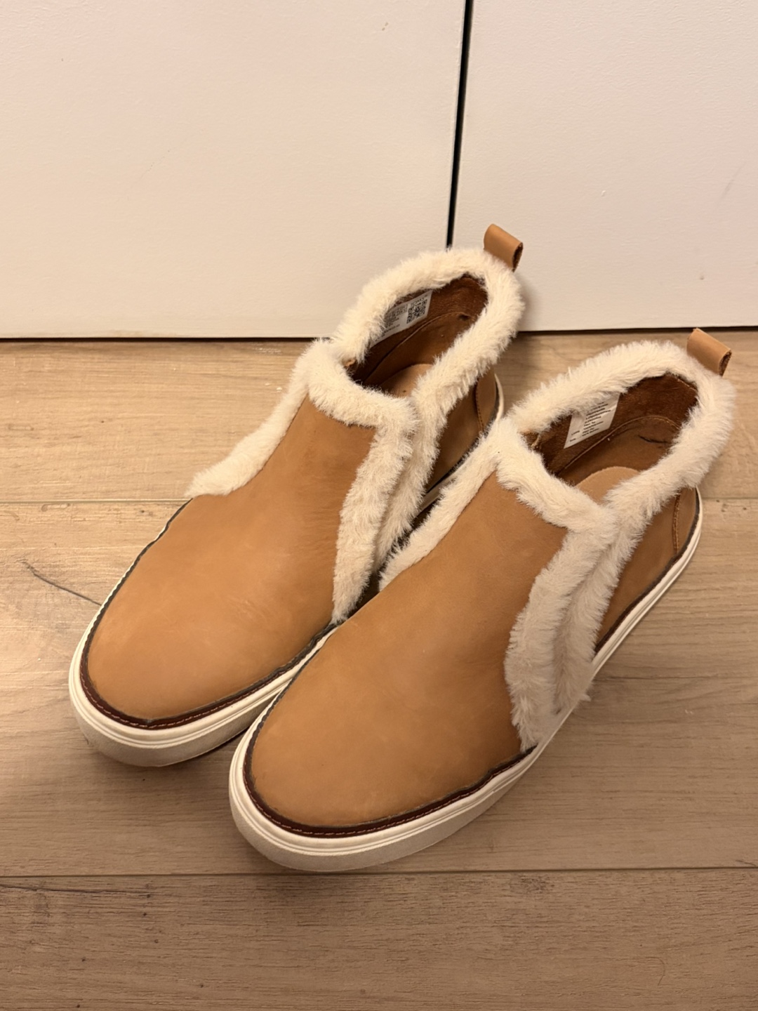 TOMS Faux Fur Lined Slip-On Shoes - Tan, Size 7.5