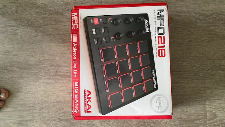 MPD218 MIDI PAD with 16 MPC PADS