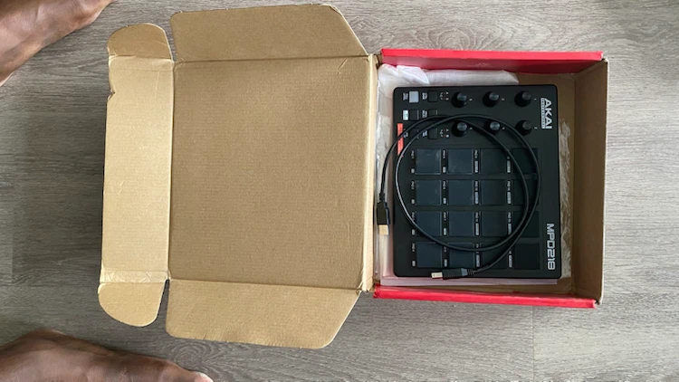 MPD218 MIDI PAD with 16 MPC PADS - photo 2