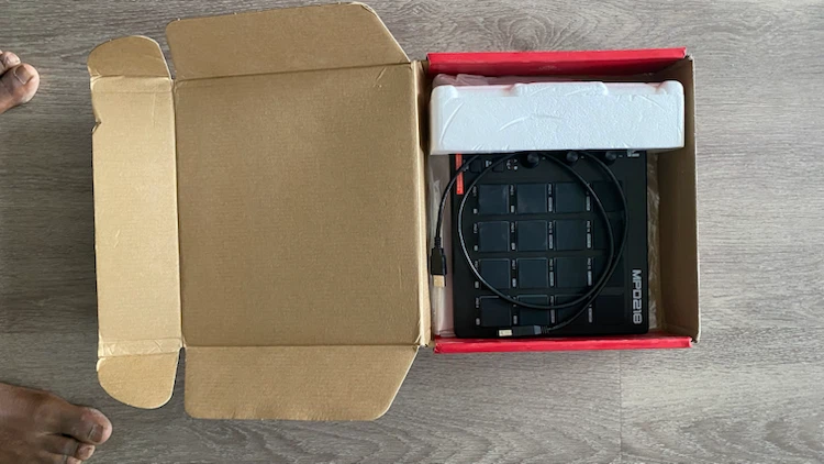 MPD218 MIDI PAD with 16 MPC PADS - photo 3