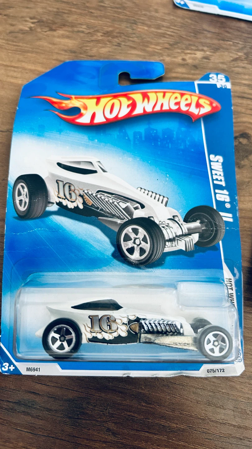2008 Hot Wheels All Stars – 7 Sealed Diecast Cars – Mattel - photo 2