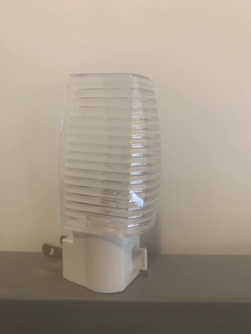 Single Plug-in nightlight