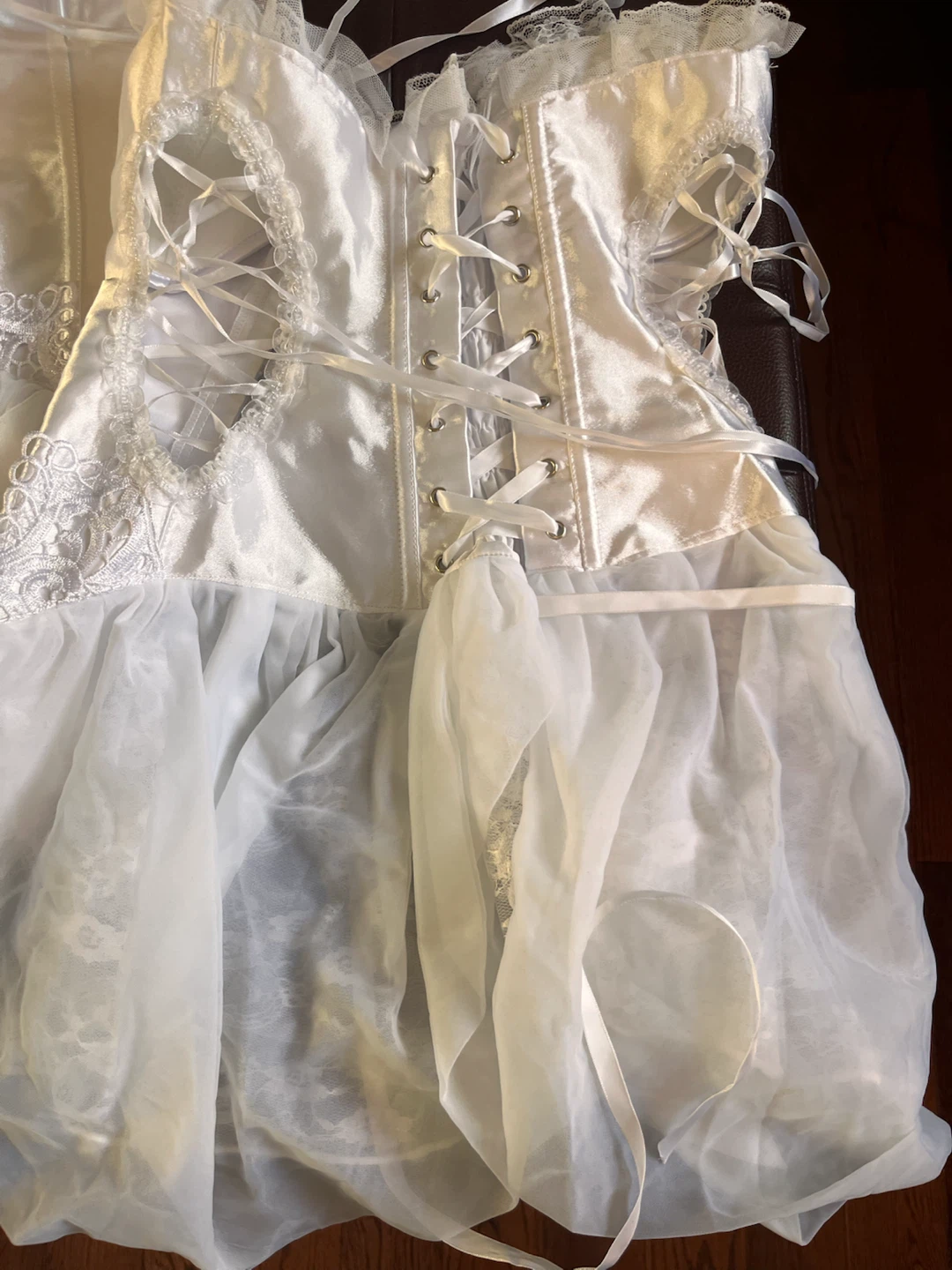 NEW $25 each White Corset Top with Lace Detail - photo 2