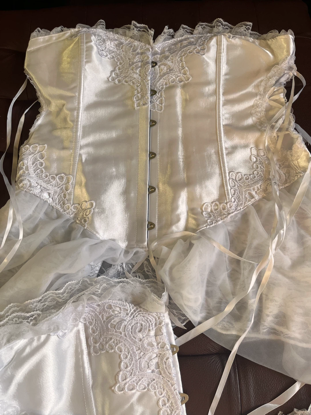 NEW $25 each White Corset Top with Lace Detail - photo 5