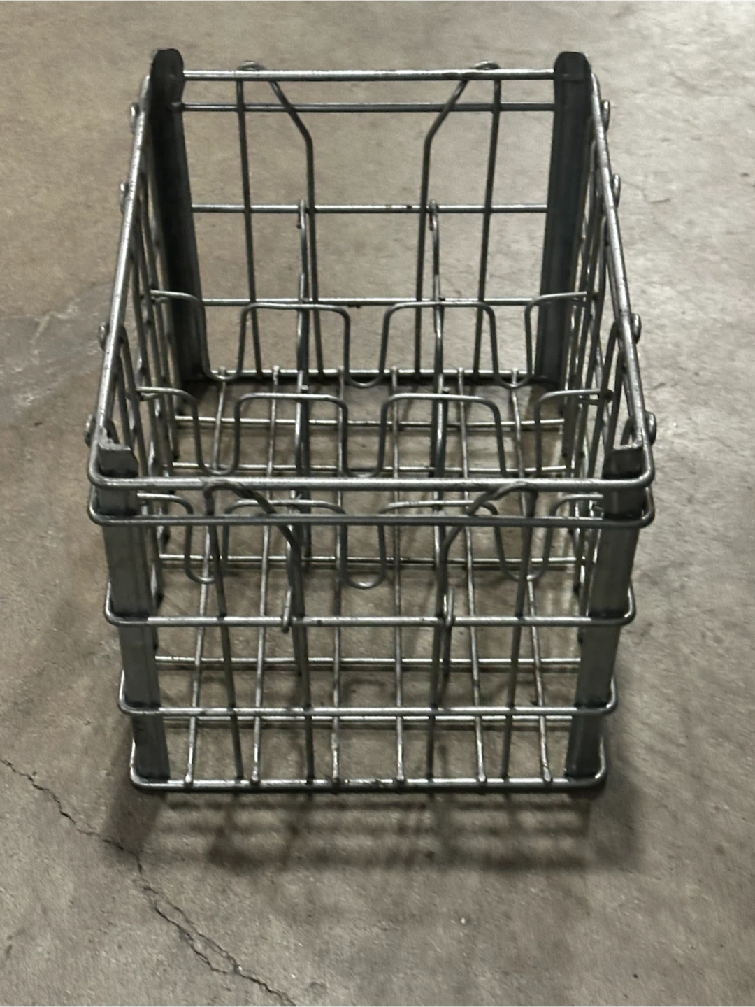 Heavy-Duty Wire Bottle Crate - photo 2