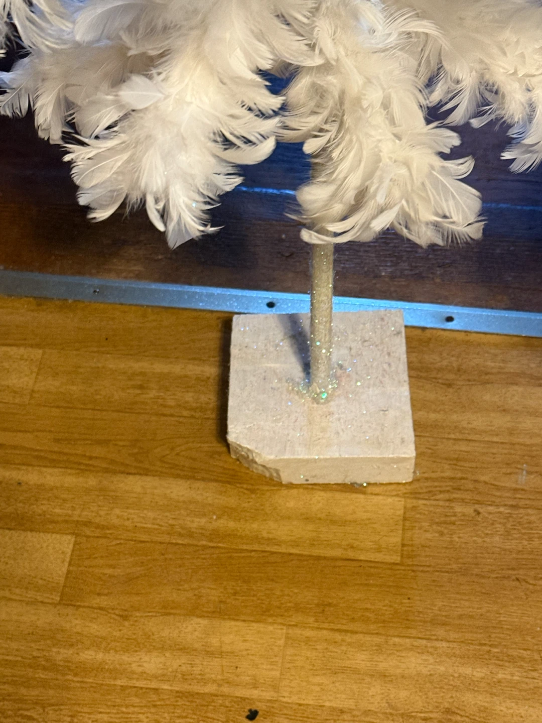 White feather Christmas tree - photo 2