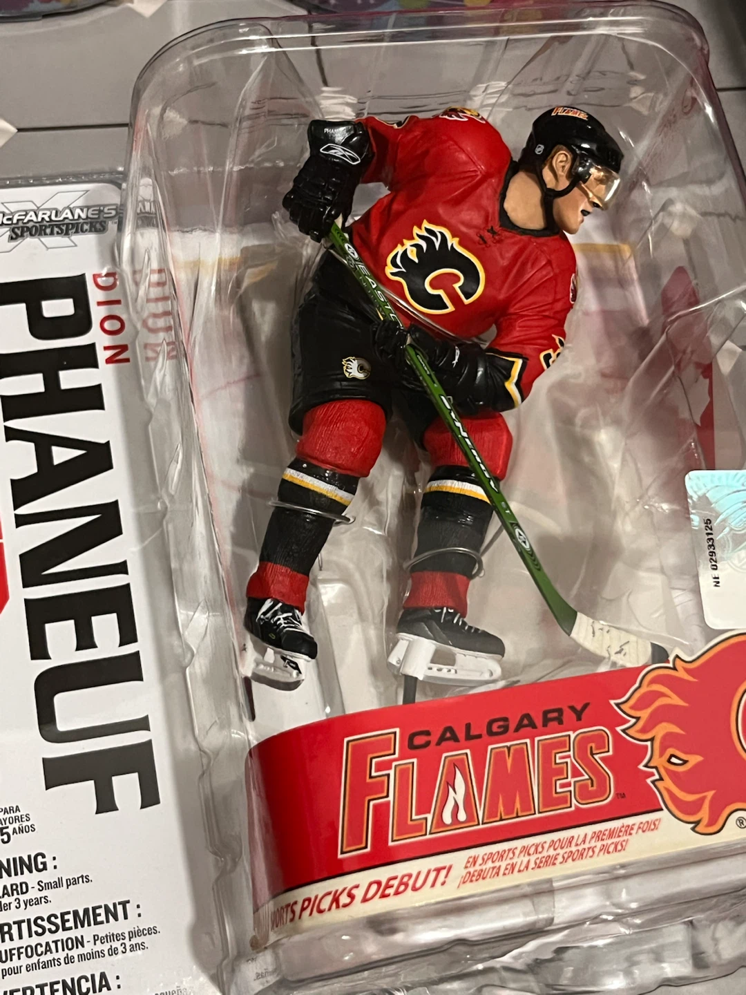 McFarlane Sportspicks Dion Phaneuf Calgary Flames Figure