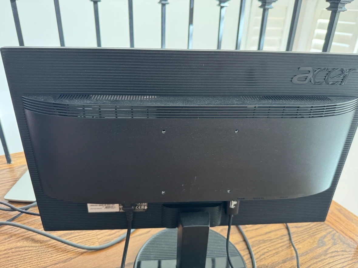 Two Acer K222HQL 22 inch LED Monitors - photo 3