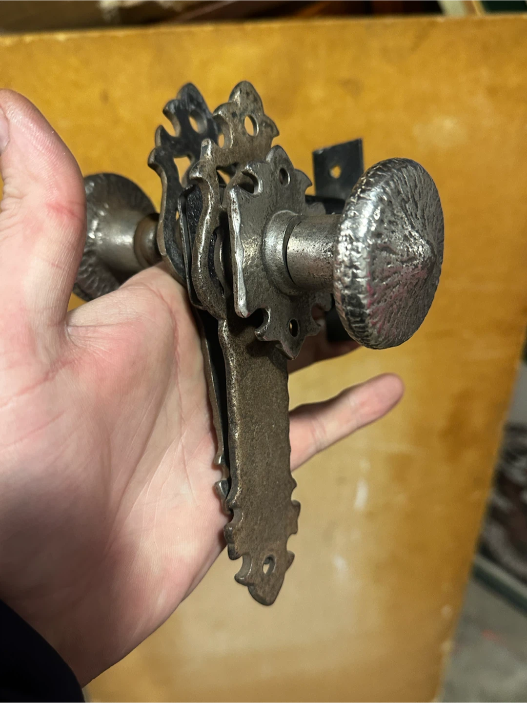 Antique Cast Iron Thumb-Latch Rim - photo 2