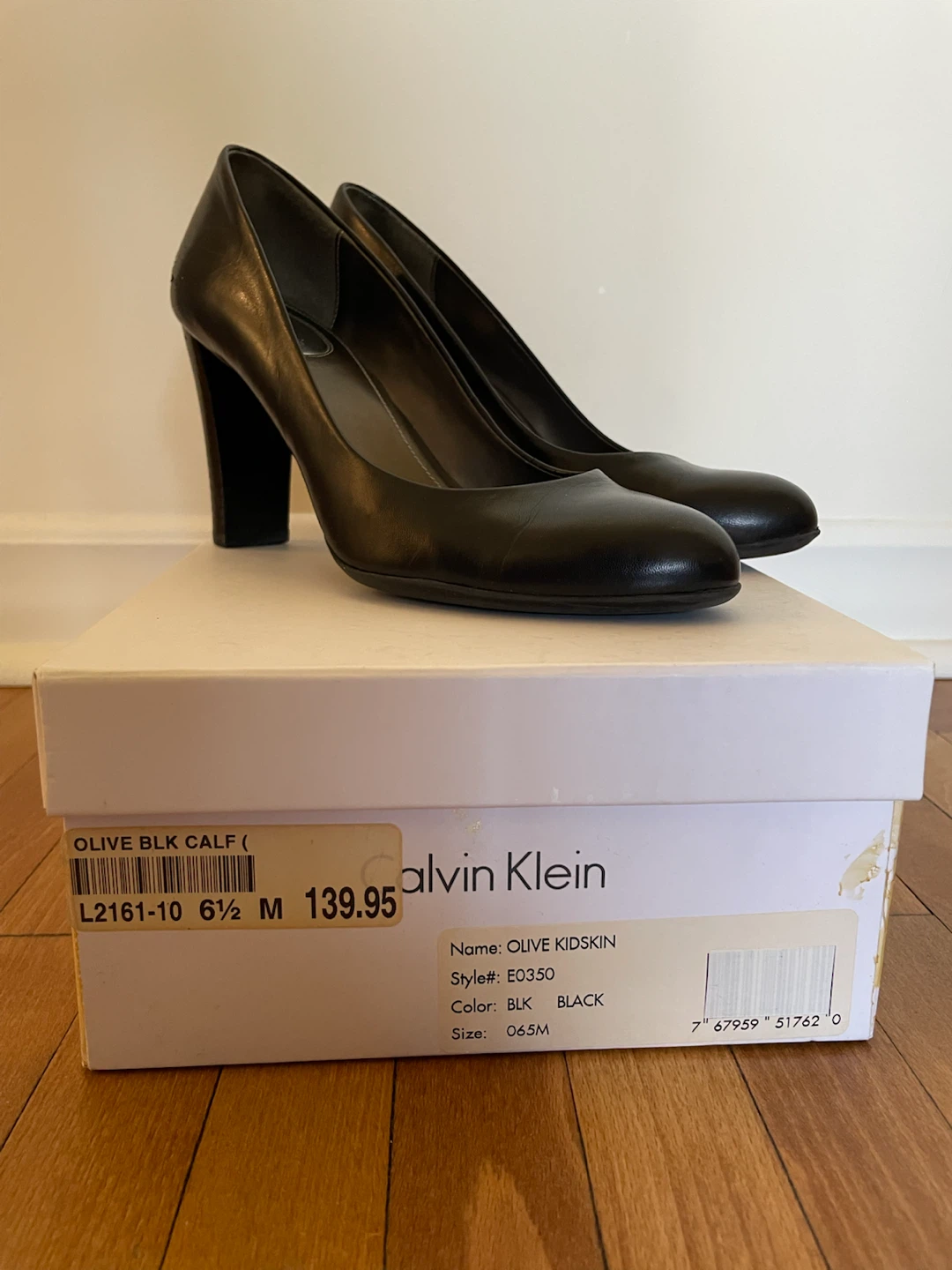 Calvin Klein Black Leather Heels - photo 2