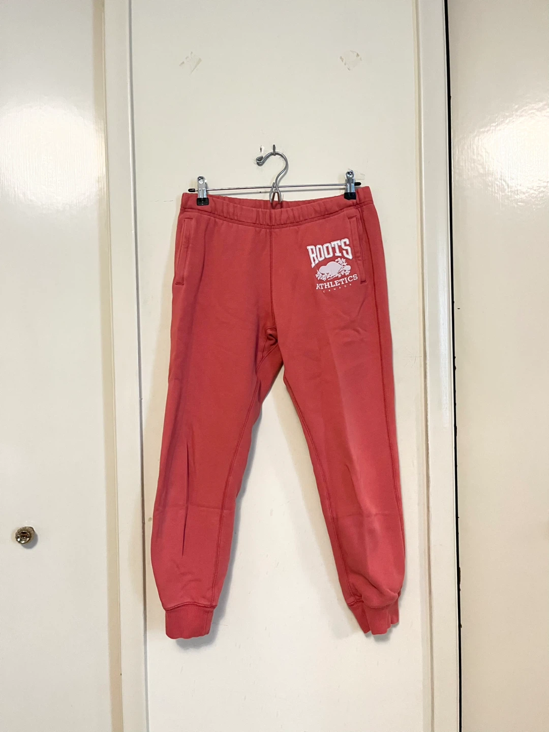 Roots Athletics Sweatpants S , inseam 26