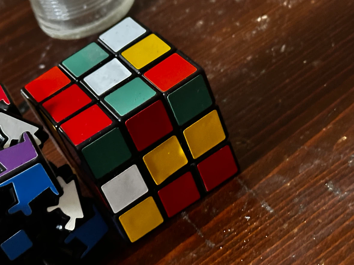 Vintage Rubik's 3x3, 5x5 & Meffert's Gear Cube Lot - photo 4