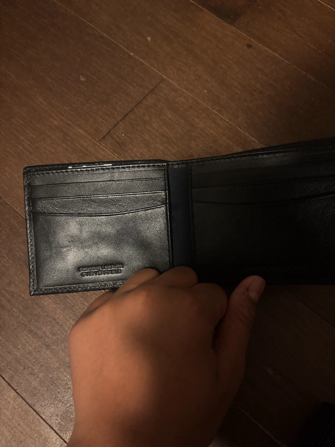 Tommy Hilfiger Leather Wallet and Valet - photo 2
