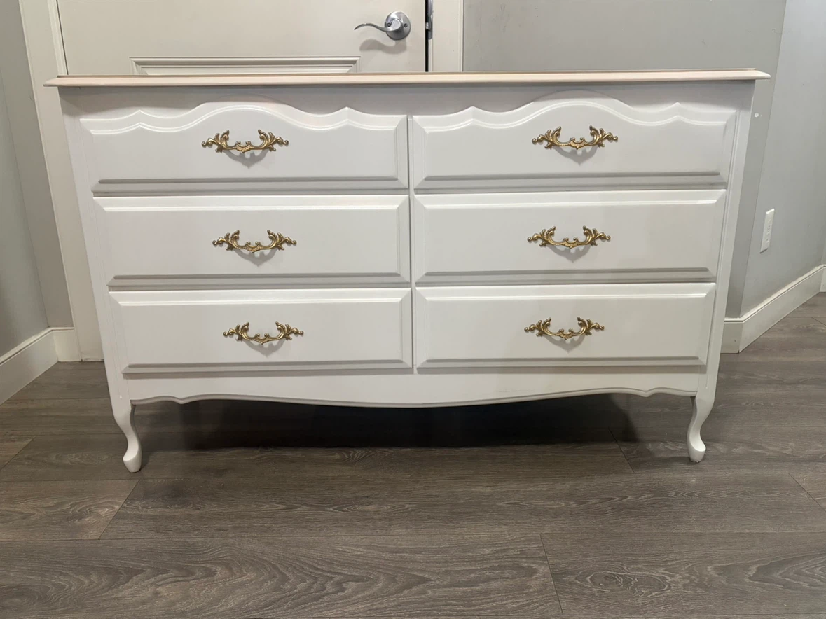 White 6-Drawer French Provincial Dresser - photo 2