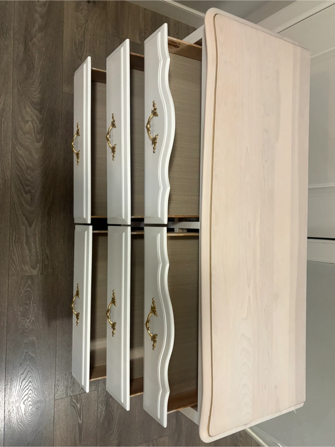White 6-Drawer French Provincial Dresser - photo 5
