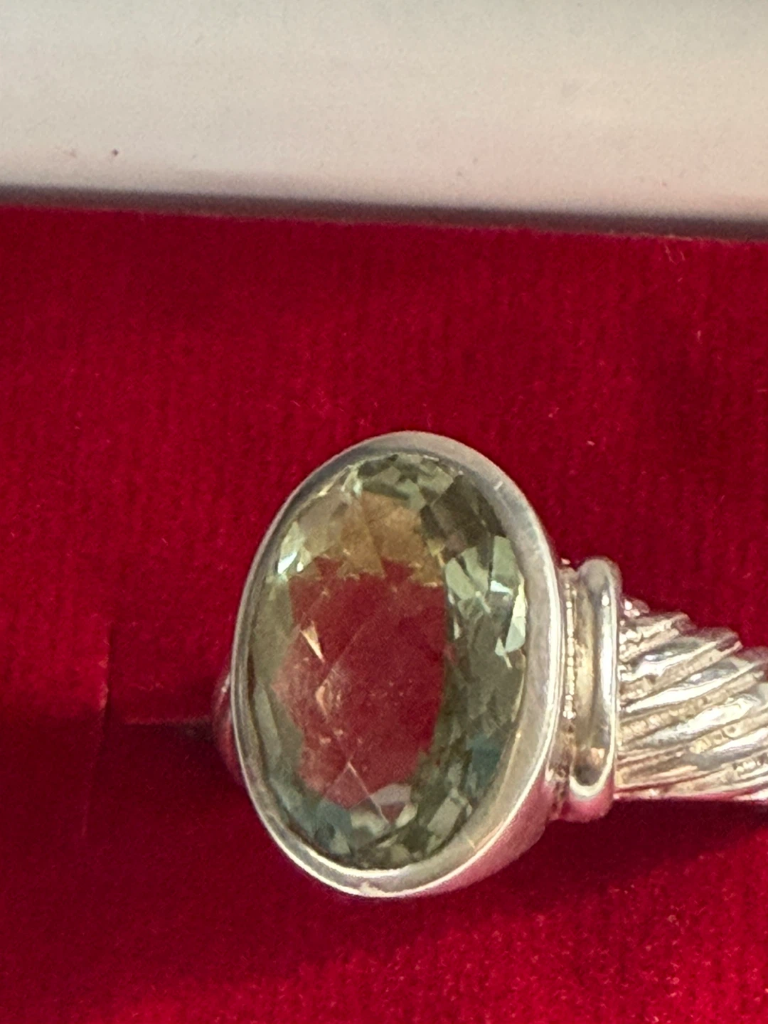 925 Sterling silver Green Gemstone Ring
