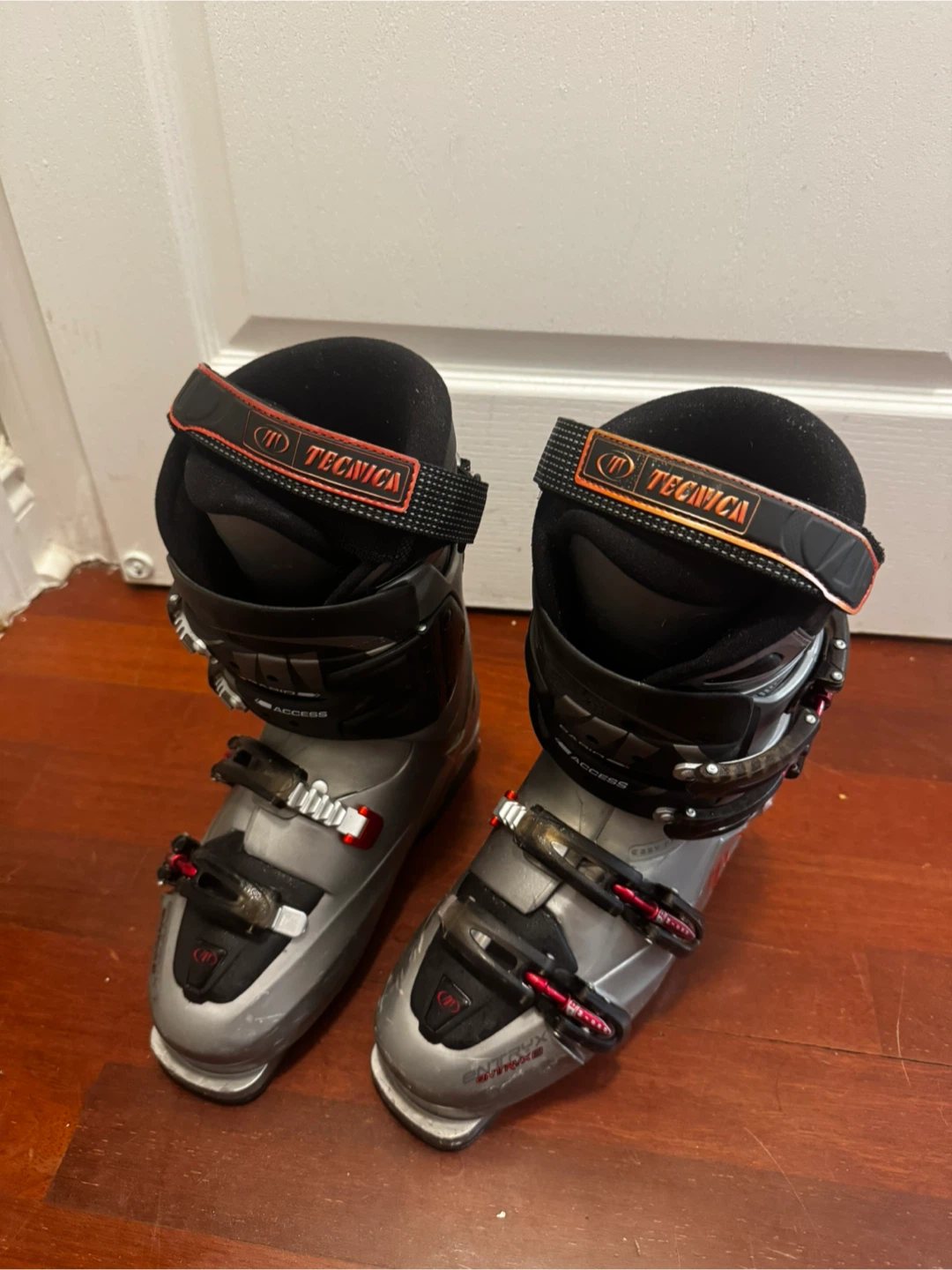 Tecnica Entryx Ski Boots