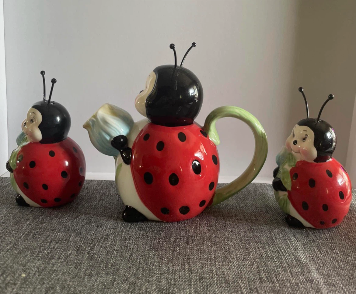 Burton Ceramic Ladybug Teapot and Creamer Set - photo 5