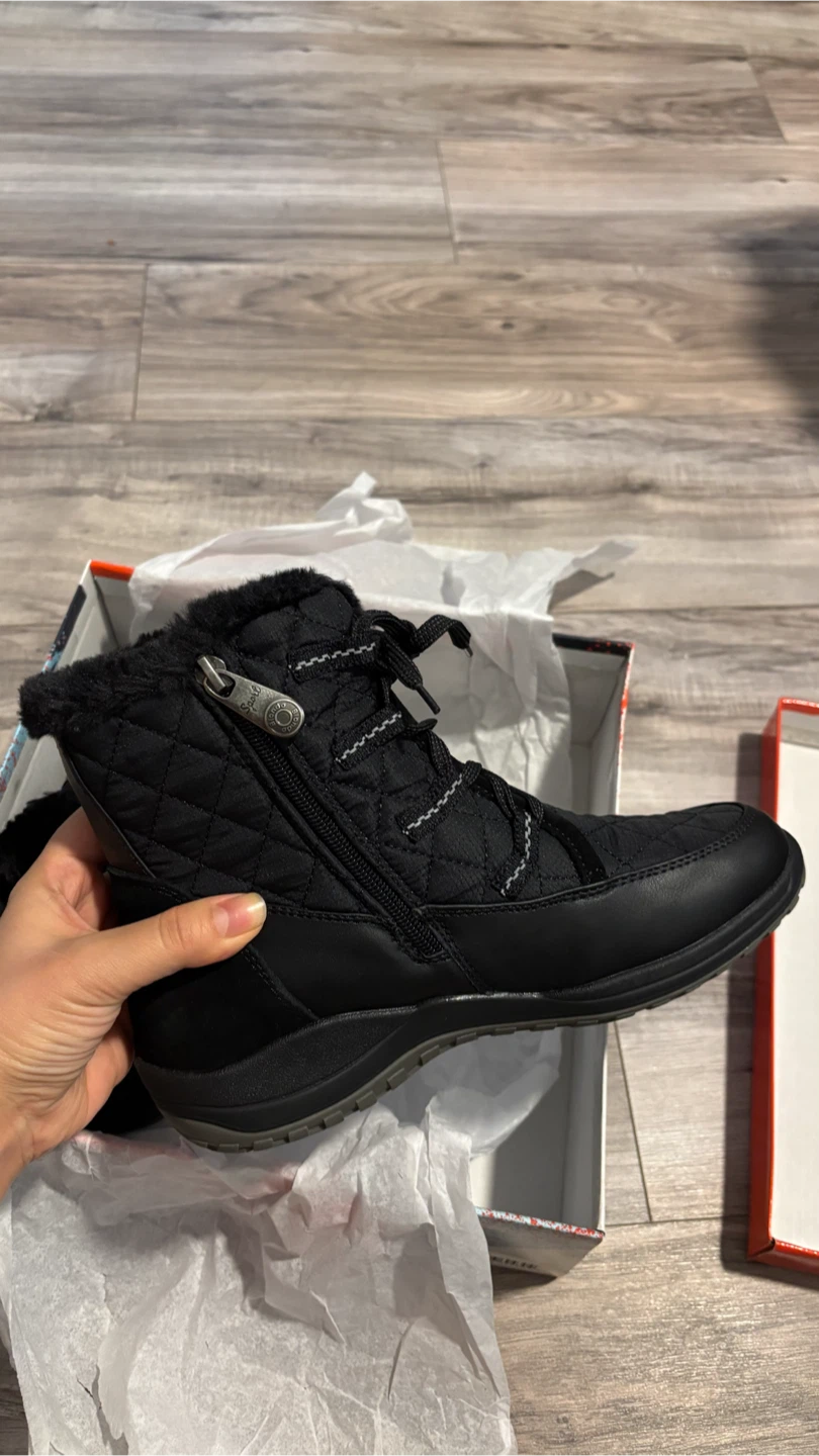 Brand New Waterproof Blondo Winter Boots - photo 3