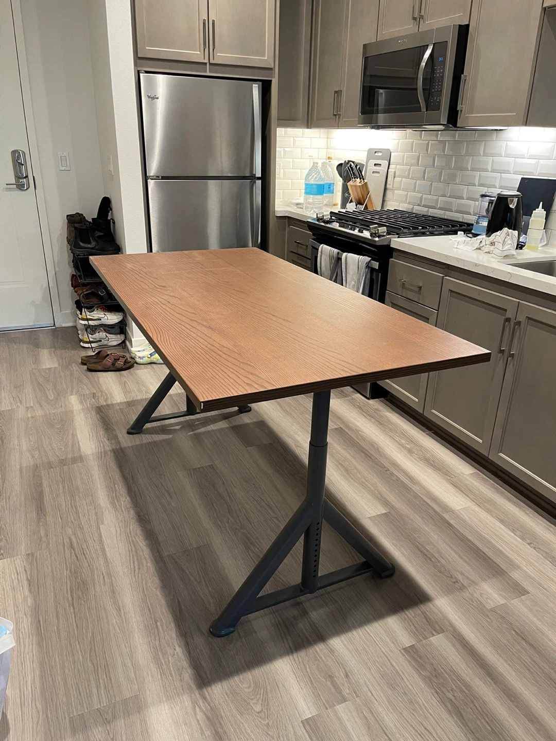 IKEA IDASEN electric standing Desk, Dark Grey/Beige