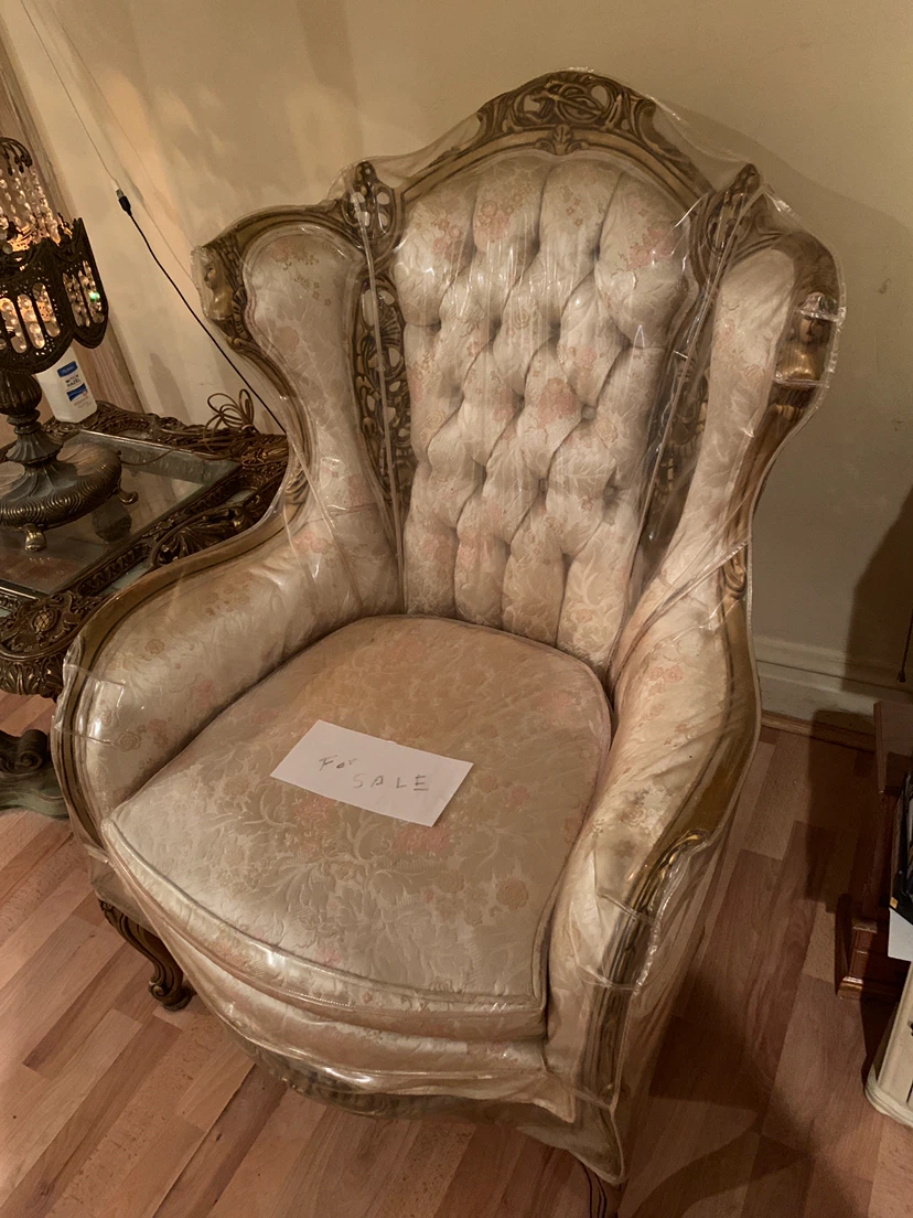Queen Anne Style Couch and Chair  Gothic - photo 2